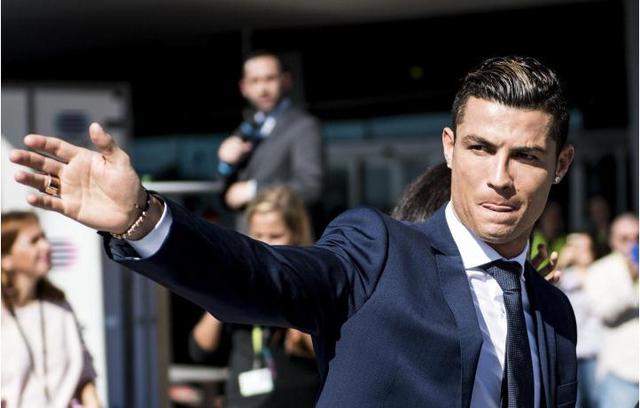 《胜利女神》国服首曝预告，海外去年前三季度营收超8亿