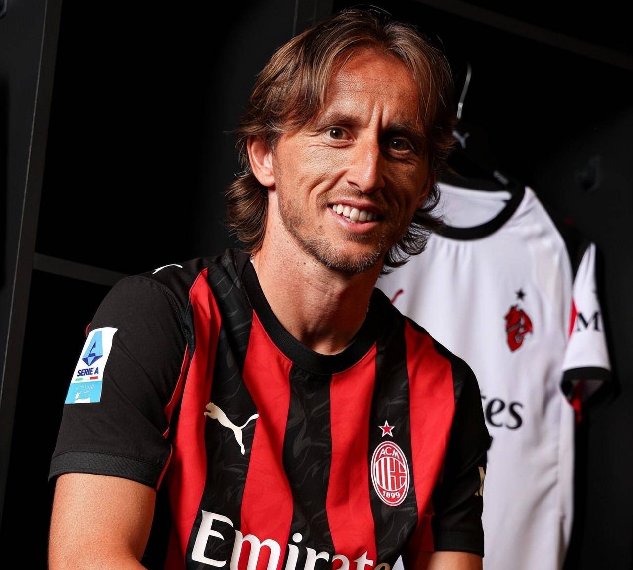 伤病困境下广东男篮逆转北控 杜锋指挥有方