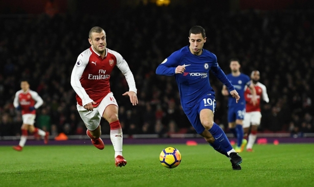 有谁注意到，昨晚比赛中，杨鸣的表情举动，都在发出无声的抗议啊