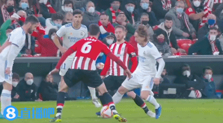 我在网吧里看了一天比赛，搞懂了瓦的“生长秘诀”