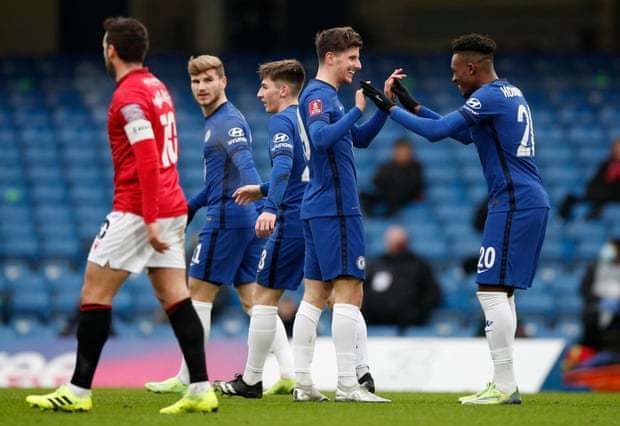 CBA：辽宁队主场险胜北京首钢